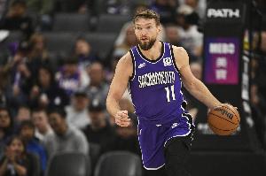 美记：如果国王未来没有明确方向 小萨博尼斯很可能会申请交易