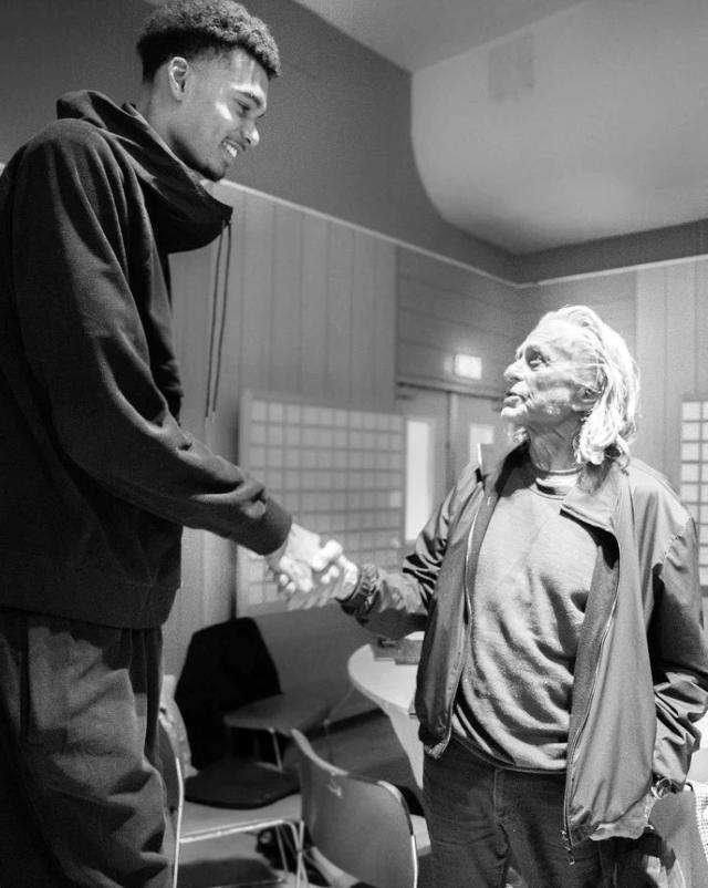 亿万28官方网站-奥斯卡奖得主也被他吸引 天才新人下一站明早揭晓