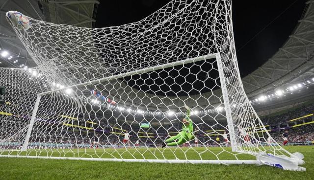 亿万28官网-【世界杯】姆总双响超C罗平梅西，法国3比1波兰