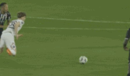 【法甲】10人巴黎3比0胜昂热 下轮不败即可锁定冠军