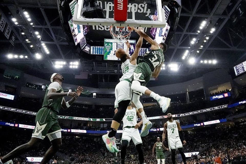 亿万28-这下没疑问了！NBA谁效率高一目了然！詹姆斯排历史第四 库里落榜