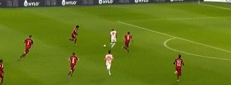 亿万28官方网站-【德甲】莱万+穆勒破门 拜仁两度被追平3比2莱比锡