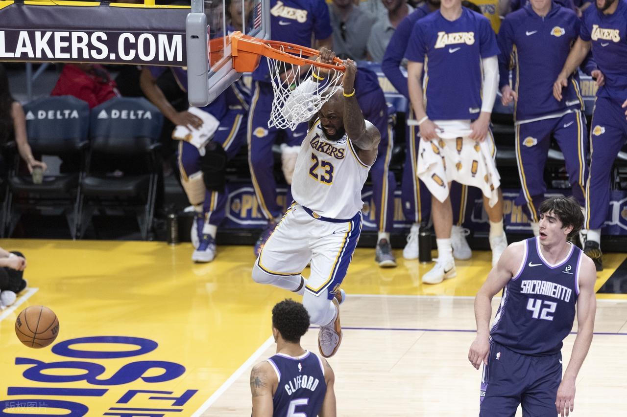 垃圾时间疯狂刷分！詹姆斯24+5+2创纪录！东契奇28+5+9打爆国王！