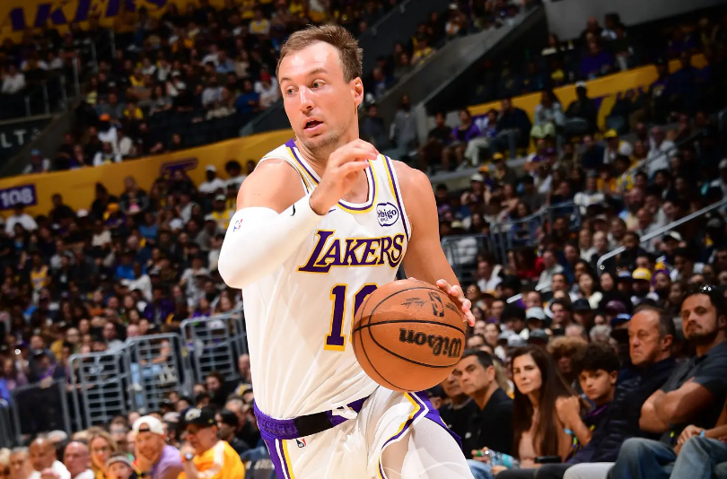 亿万28-重要性正在不断被挖掘出来，超级投手已经是湖人第二阵容的核心了